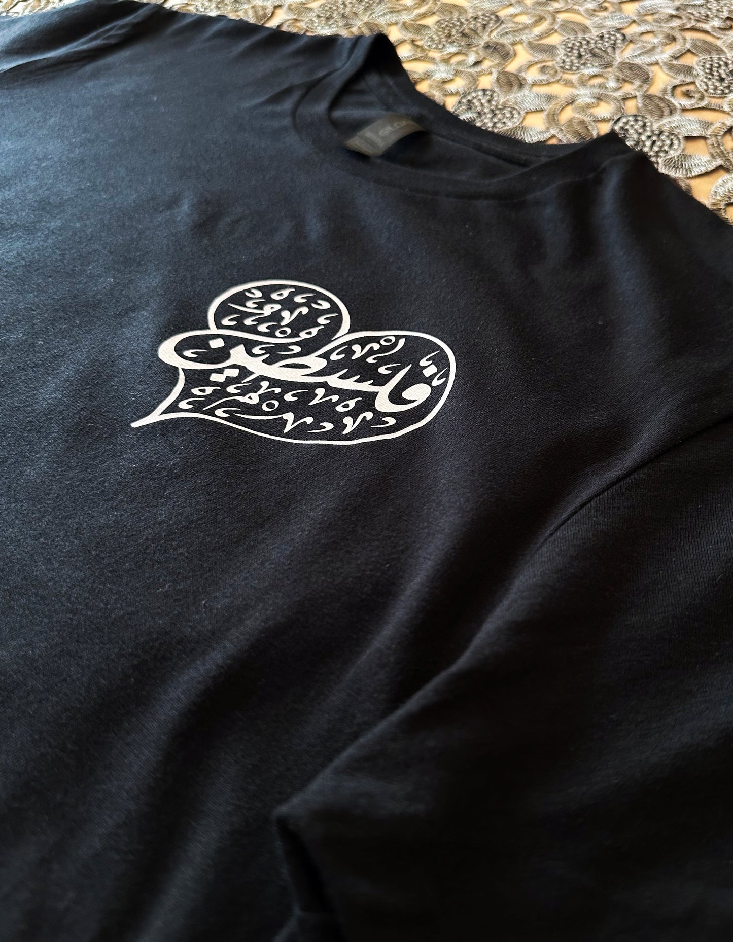 Original Palestine Arabic Heart Calligraphy T-Shirt - Aljabour Family